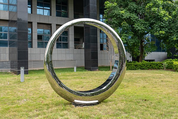 Abstract Circle Sculpture For Garden Decoration